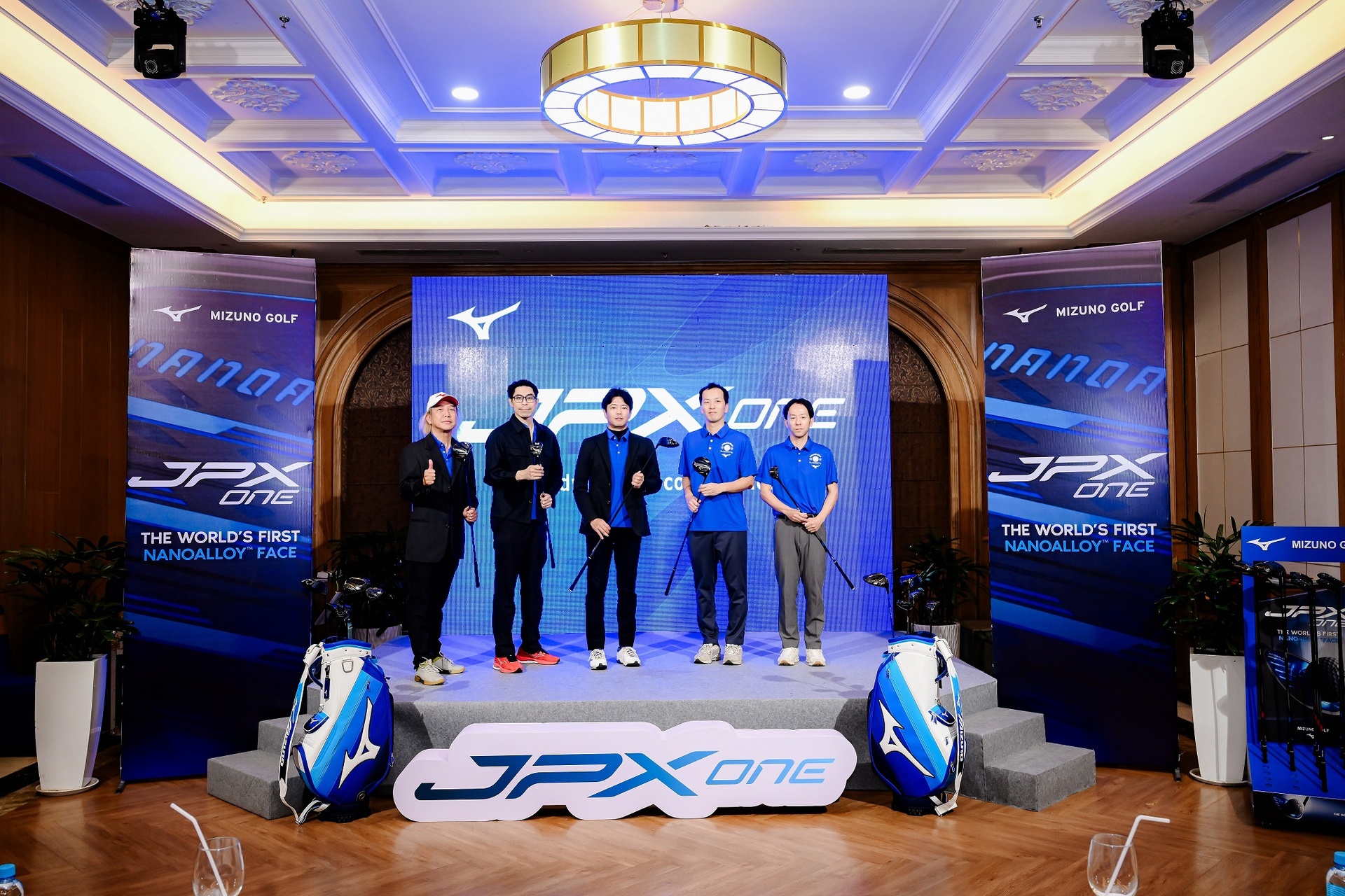 DSC_2351.jpg (863 KB)