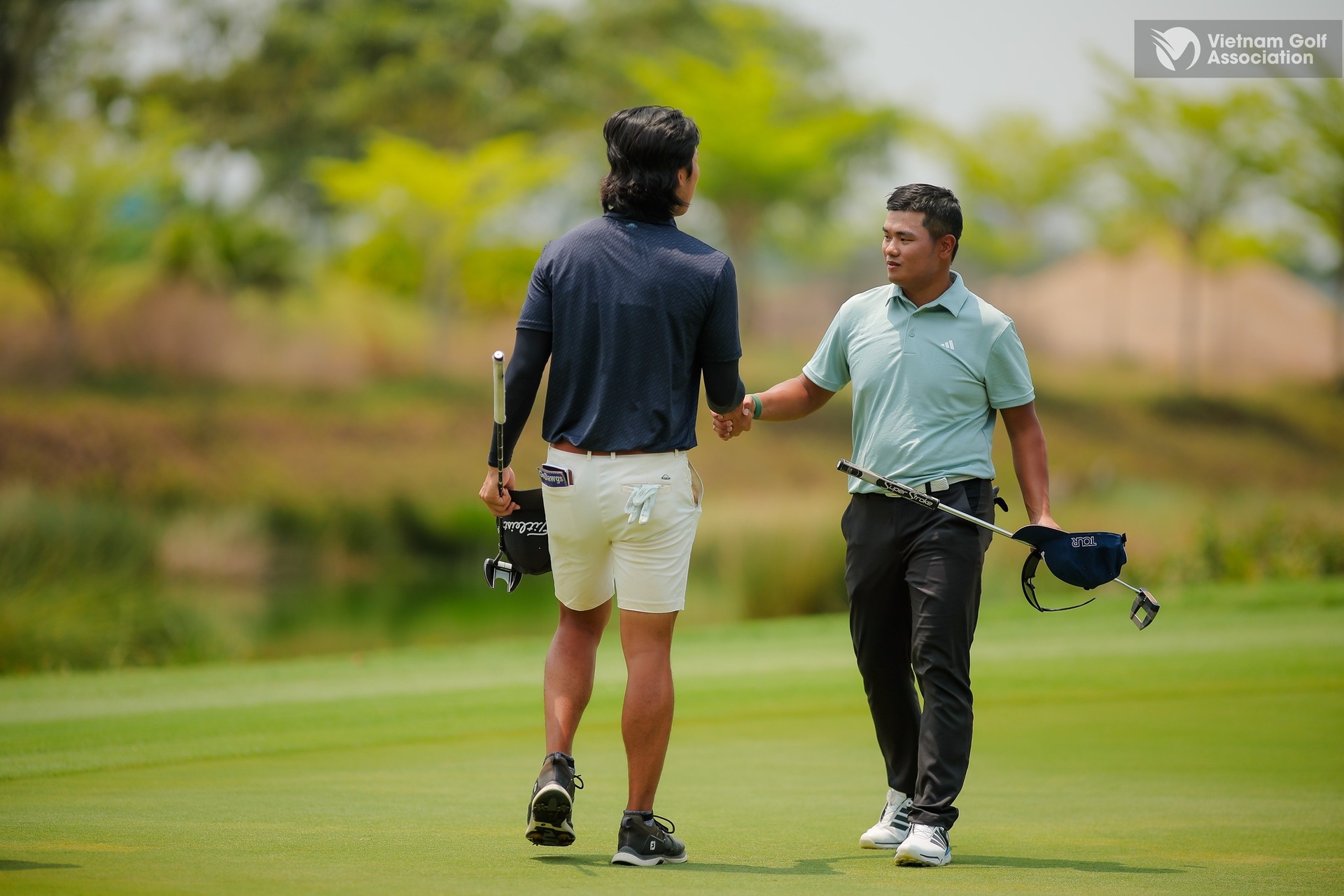 Nhat_Long.jpg (450 KB)