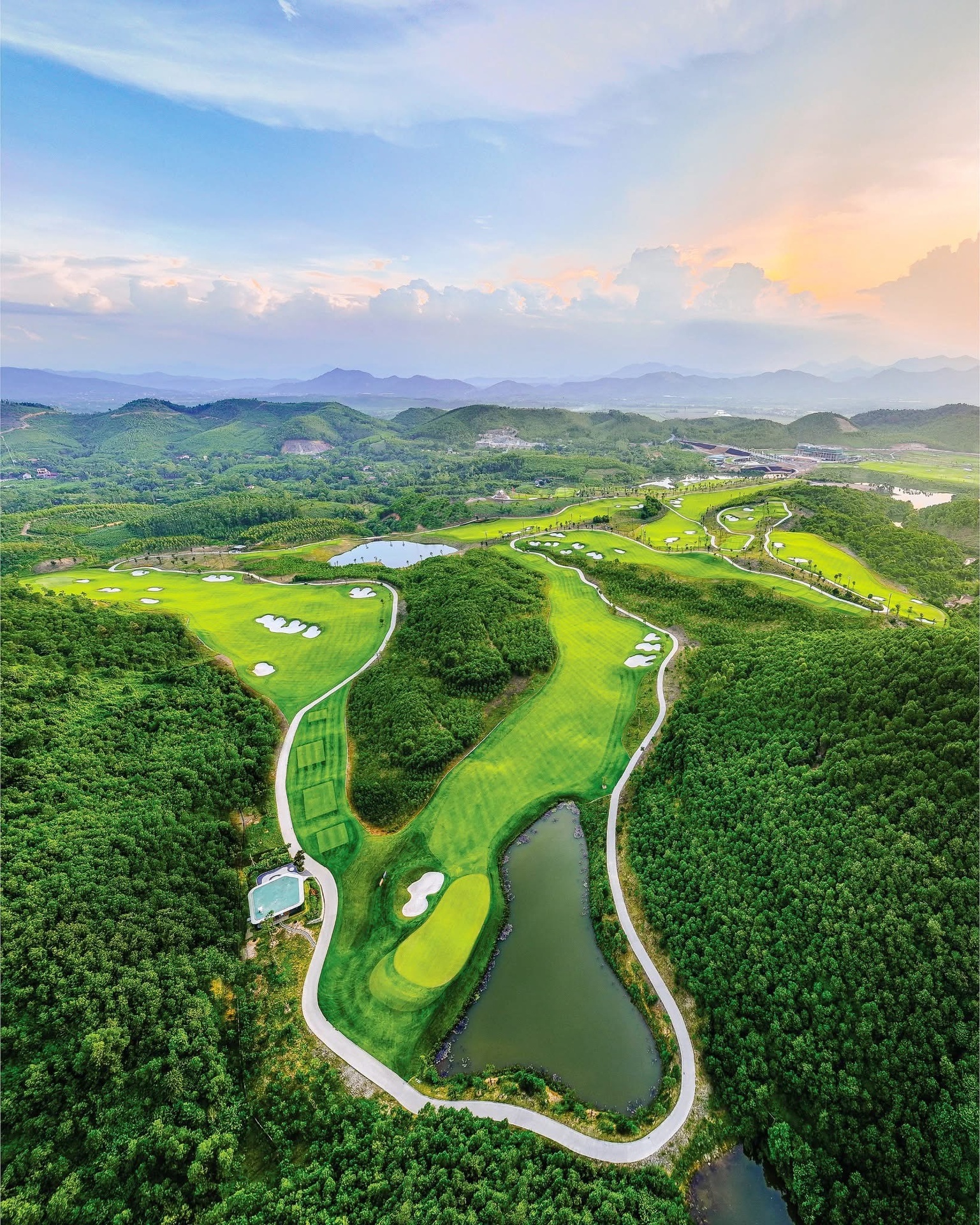 z7558945226423_facca551723fb7522c3555df53f91b93 z7558945226423_facca551723fb7522c3555df53f91b93.jpg (1.27 MB)