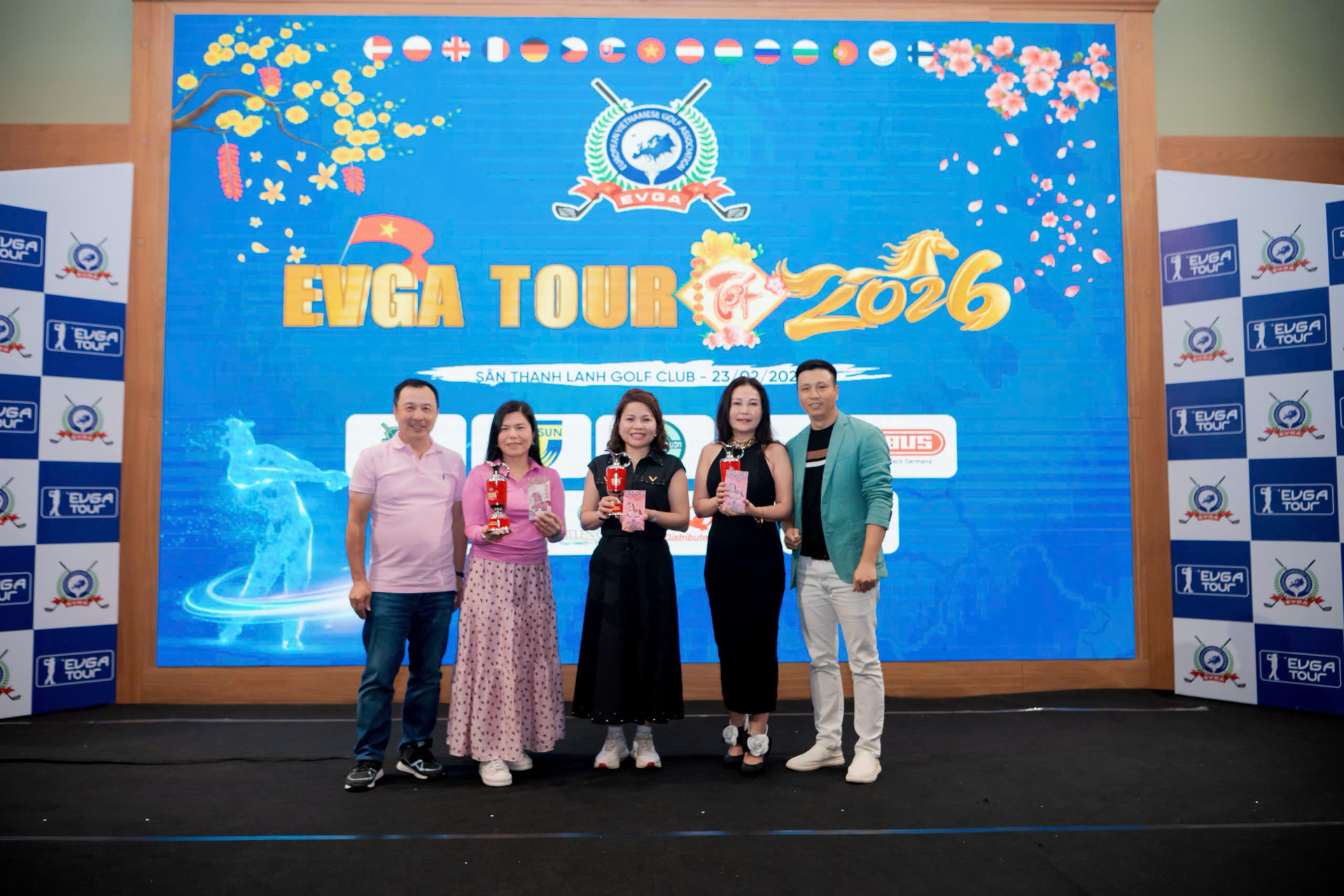 z7562034111016_6ec9509f3ec96f81f7bc93ea4c760315.jpg (842 KB)