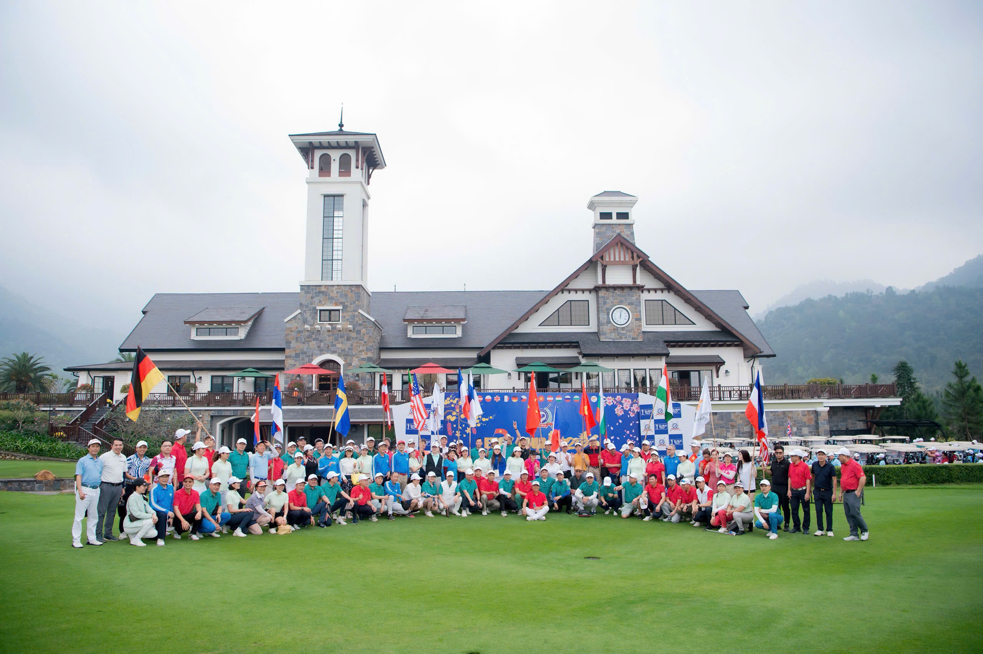 z7562034111026_021cbc4df40e9a724e9c3c072cf39bdf.jpg (816 KB)