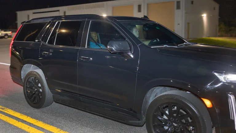 4Bzvmg8GPefPebKnc3ic73-768-80.jpg.webp (35 KB)