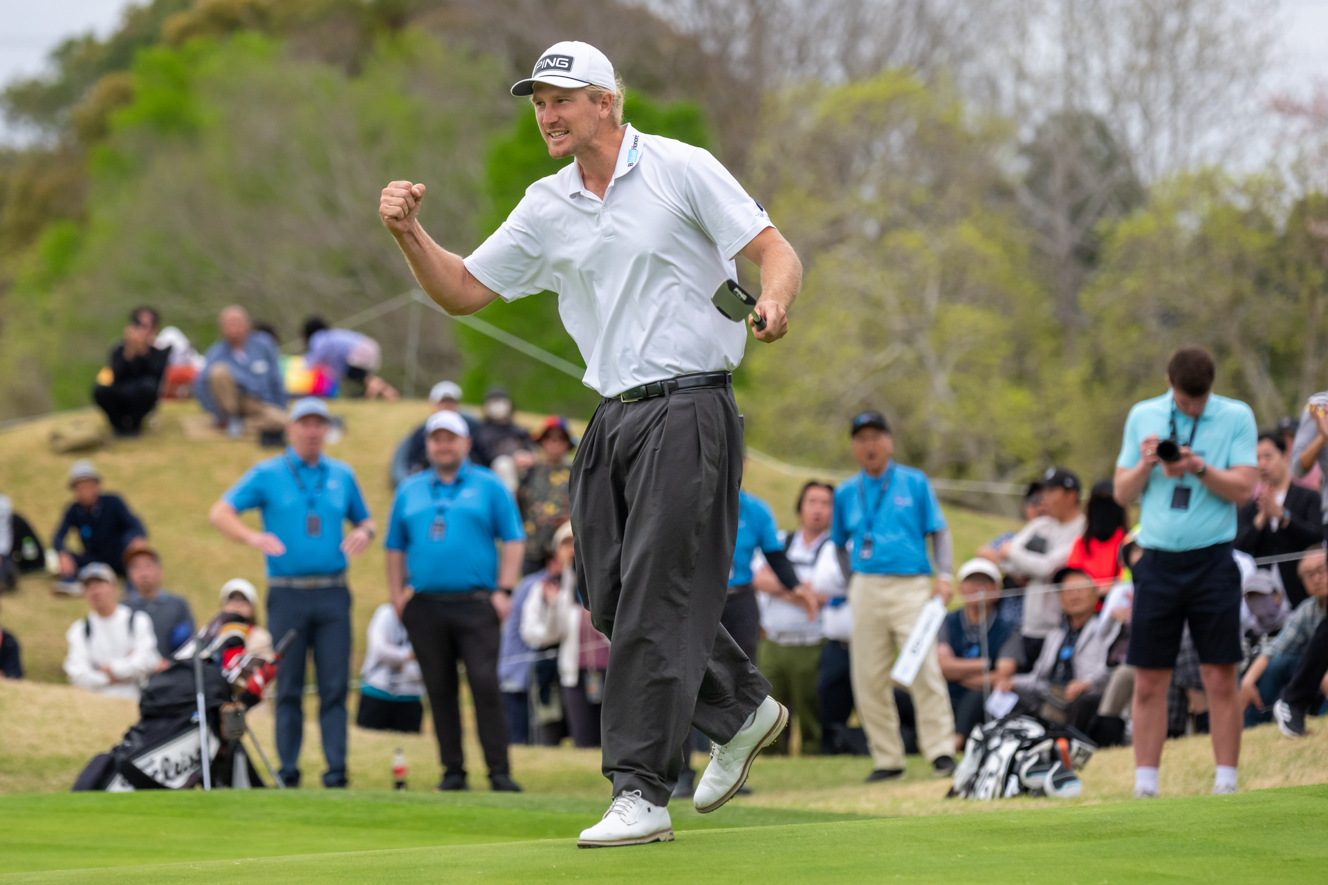 isj_260405_travis_smyth_pm_02 ISJ_260405_Travis_Smyth_PM_02.jpg (680 KB)