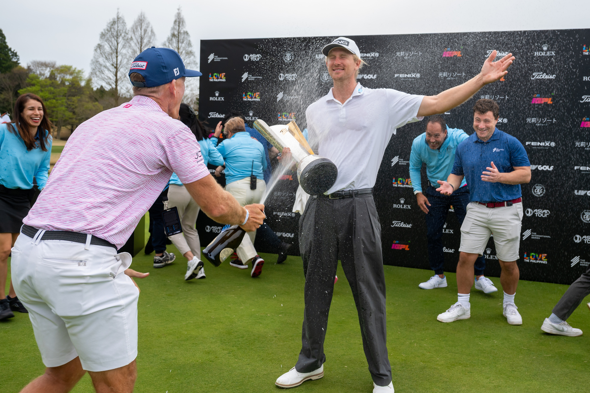 isj_260405_travis_smyth_pm_14 ISJ_260405_Travis_Smyth_PM_14.jpg (1009 KB)