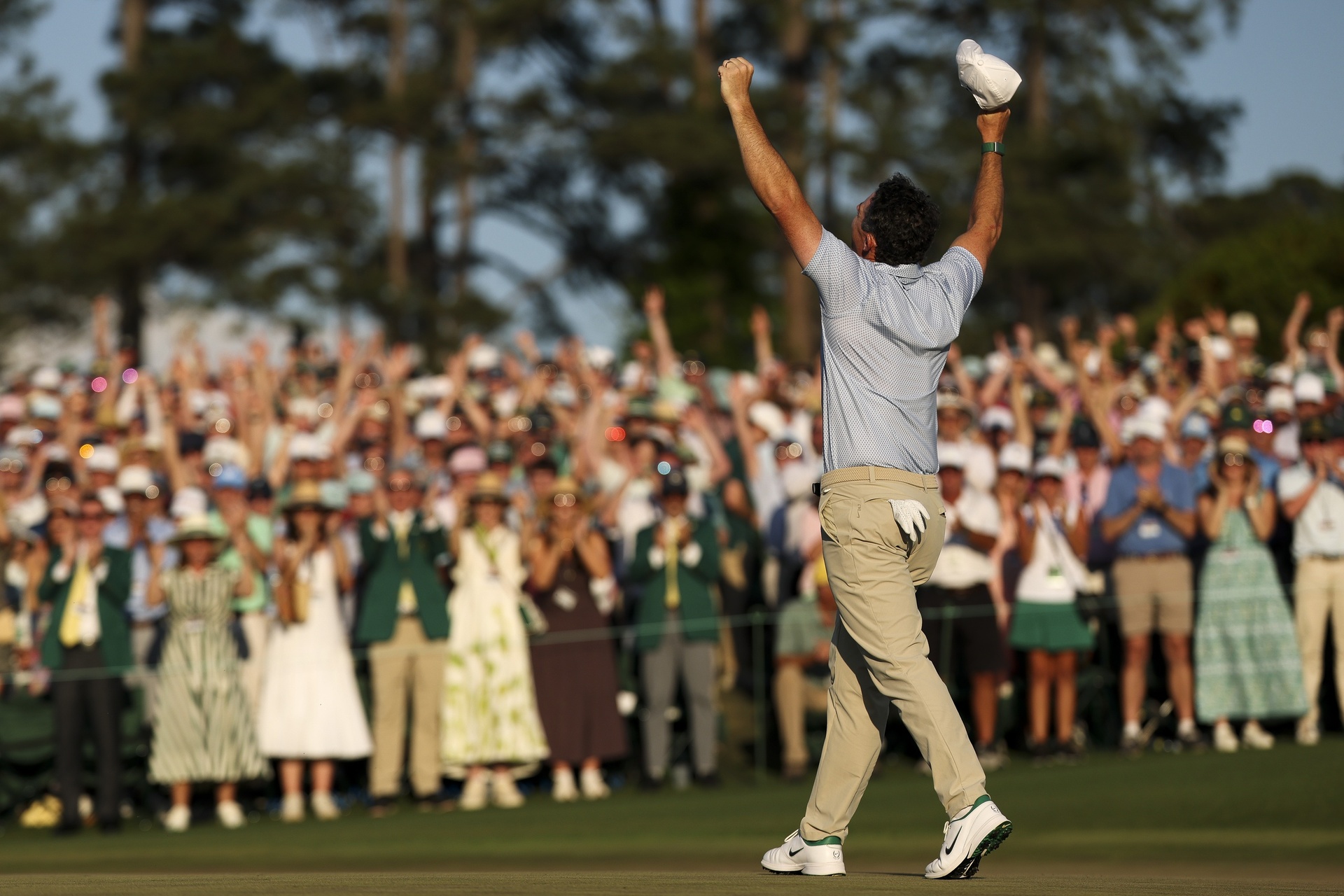 mcilroy1304a-17760528649161431239913.jpg (522 KB)