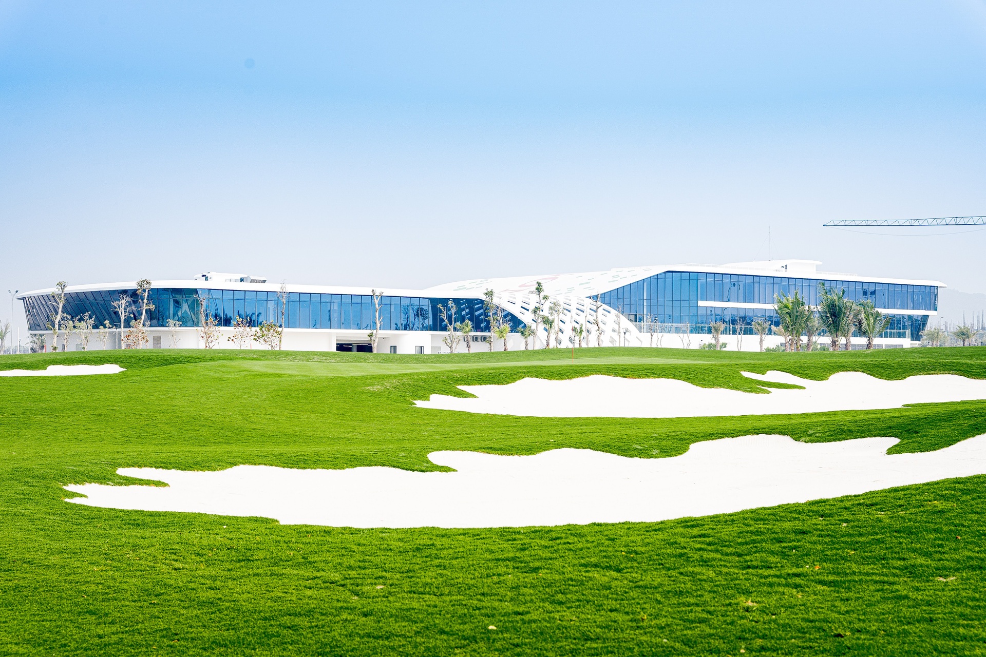 Sân_golf_Dragon_Golf_Links_1.jpg (918 KB)