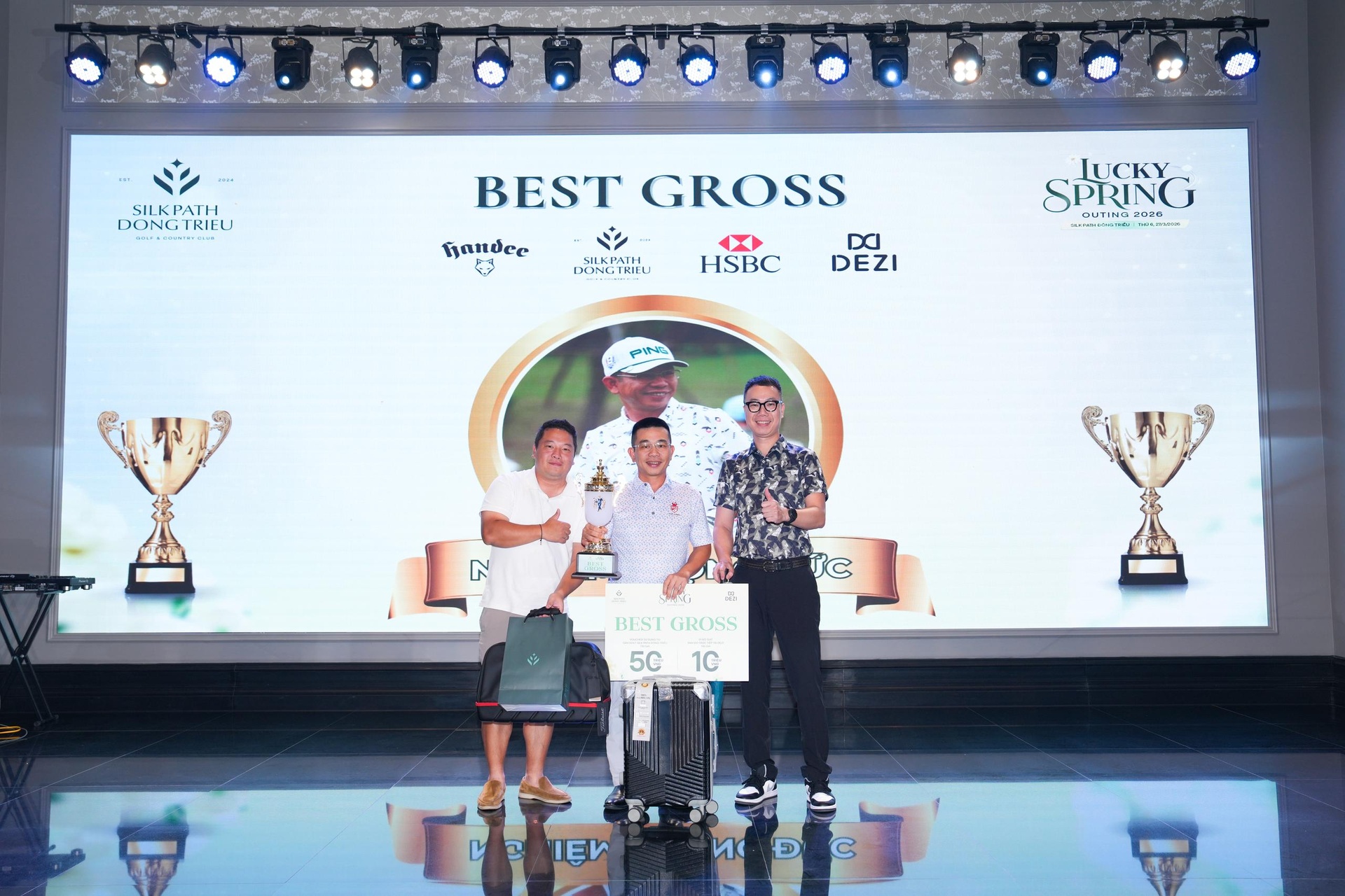 z7683934244865_1b155b50a3ff169500cd49116f884b92.jpg (587 KB)