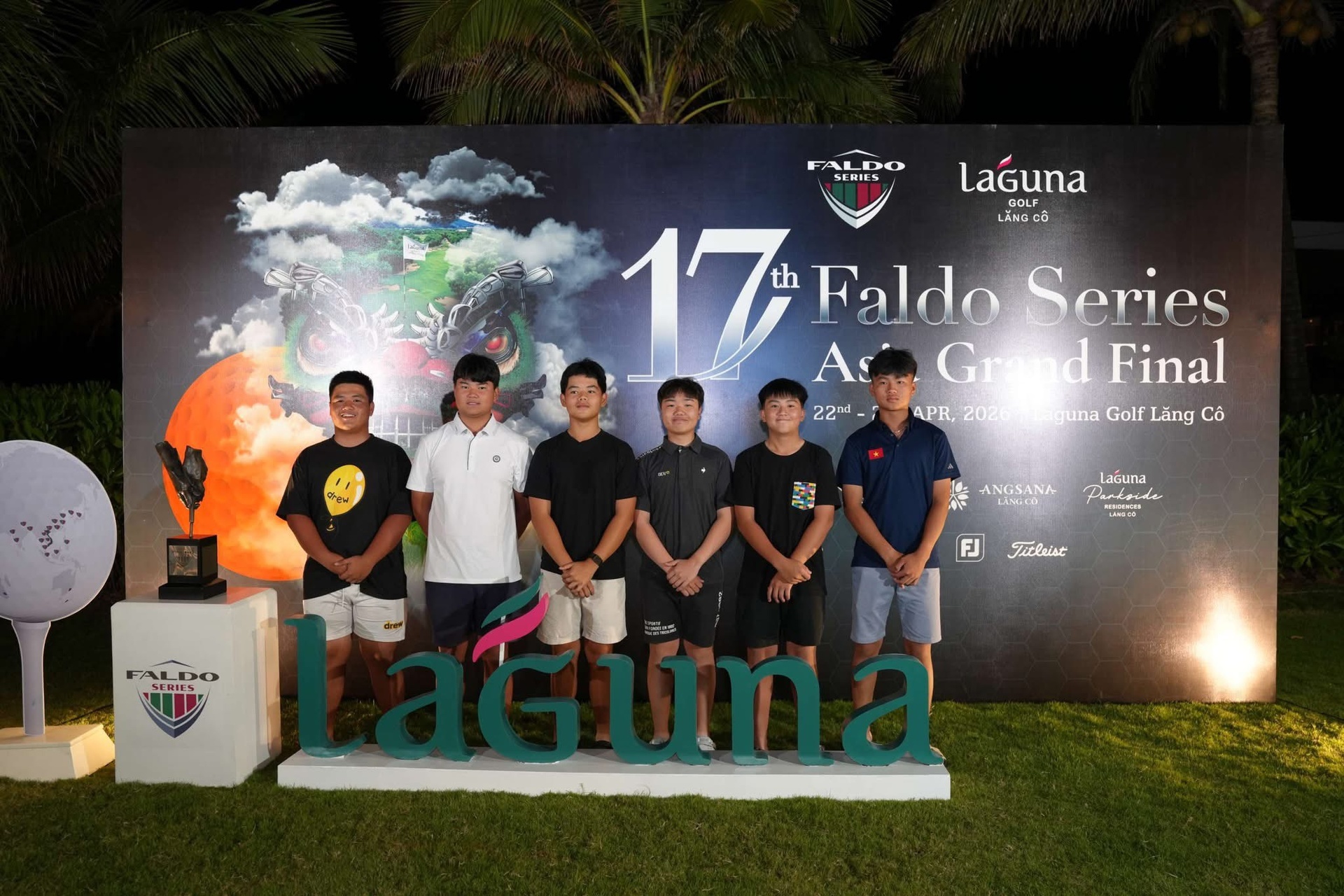 z7750984443880_7484c4e6bb68dce57b50aad21bb5f2f0.jpg (659 KB)