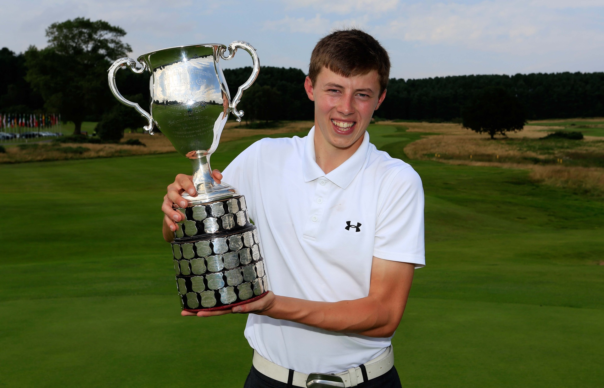 matt_fitzpatrick_boys_amateur_championship_trophy.jpg (493 KB)